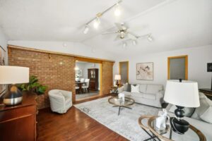 12 Huntsman Gate photo 17