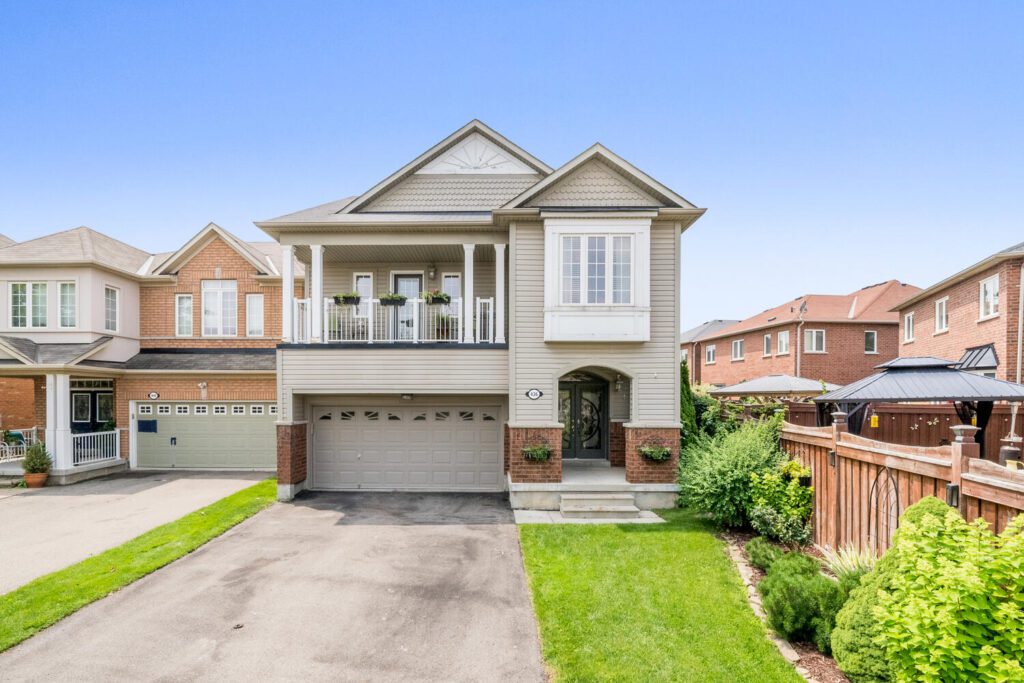 4 bedroom house for sale in Milton, Ontario