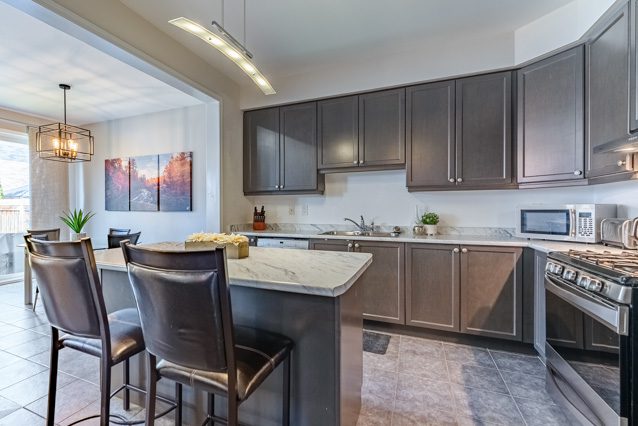 325 Gleave Terrace Milton