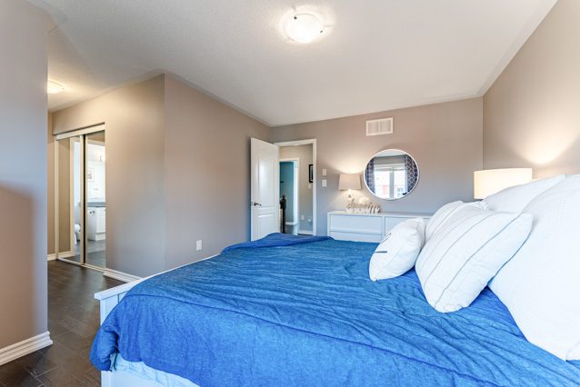 325 Gleave Terrace Milton