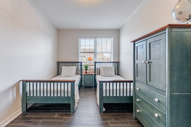 325 Gleave Terrace Milton