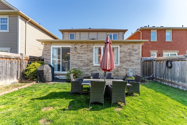 325 Gleave Terrace Milton