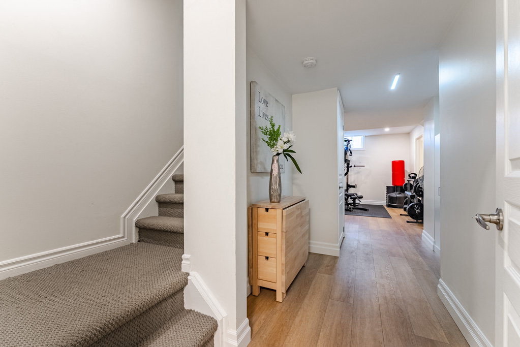 Milton townhouse with finished basement