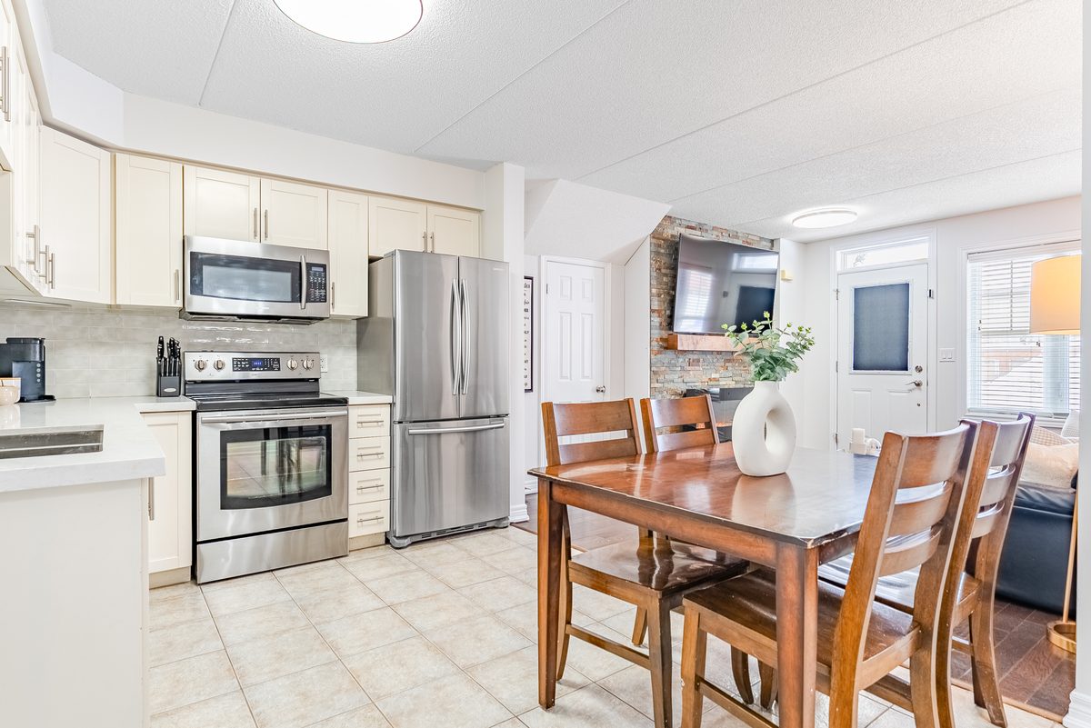 77-1380 Costigan Road Milton